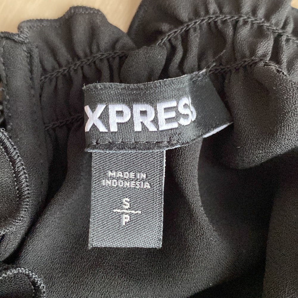 EUC Express Sheer Black Ruffle Neck Short Sleeve Blouse - Picture 5 of 6